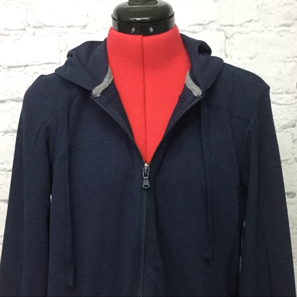 NWT DryTek Hoodie in Navy - Picture 7 of 8